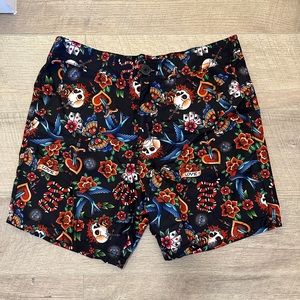 Brand new Fashion Nova hybrid shorts, for daily wear or the beach, size 30